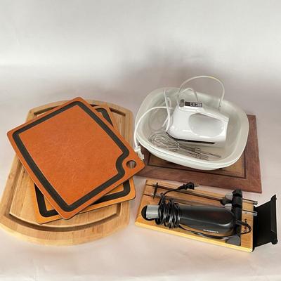 803 Cuisinart Electric Knife & Kitchen-Aid Handmixer Lot