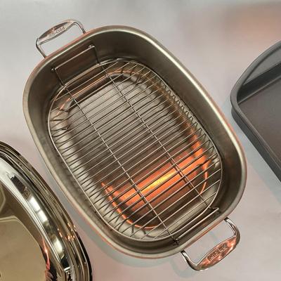 810 New All-Clad Roaster with Nordicware Roasting Pan