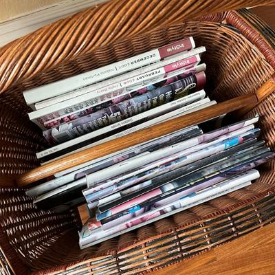 724 Wicker Magazine Rack