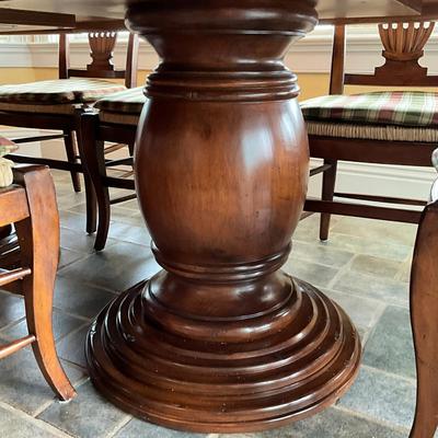 760 Hickory Chair Old French Country Table With Eight Chairs