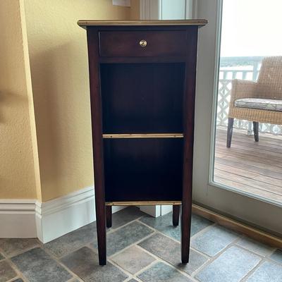 762 Mahogany Brass Trim Side Stand