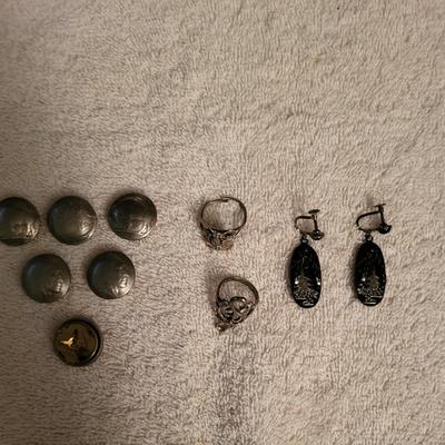 BUFFALO NICKEL BUTTON COVERS AND 2 PAIRS OF STERLING EARRINGS
