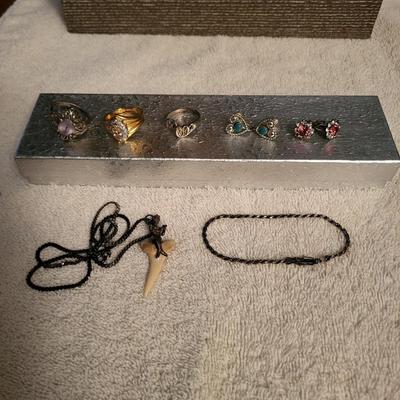 STERLING SILVER RINGS, EARRINGS AND BRACELET