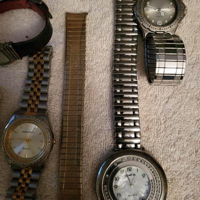 GARMIN VIVOACTIVE 3, FAKE ROLEX AND MORE