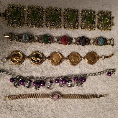 5 LOVELY VINTAGE BRACELETS