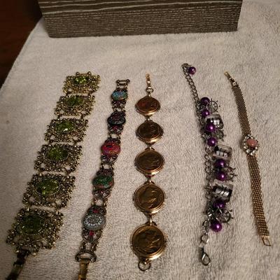5 LOVELY VINTAGE BRACELETS