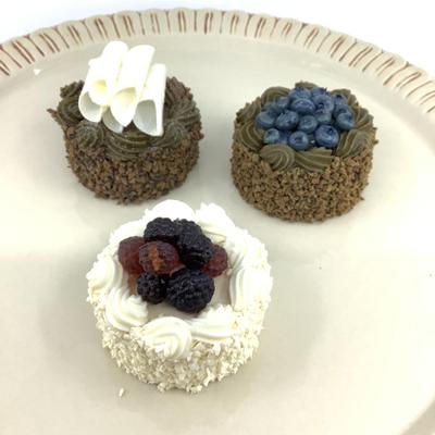 775 Domed Ceramic/Metal Cake Stand by Gracious Goods