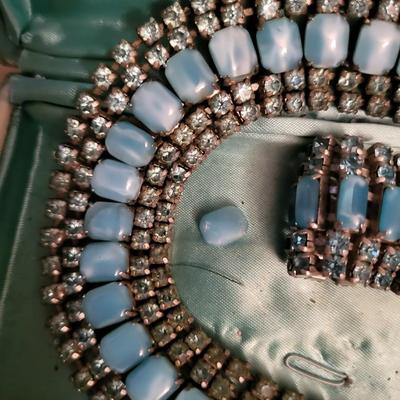 VINTAGE ELGIN AMERICAN NECKLACE AND BRACELET (1 LOOSE STONE. INCLUDED)