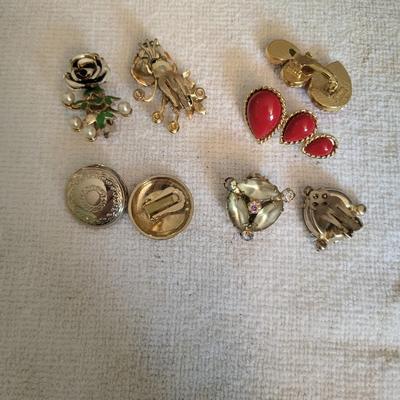 CORO, GARNE, STAR AND TRIFARI CLIP ON EARRINGS