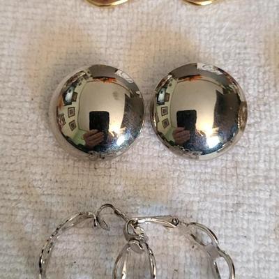 SARAH COVENTRY CLIP ON EARRINGS