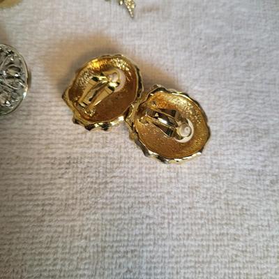 CLIP ON EARRINGS