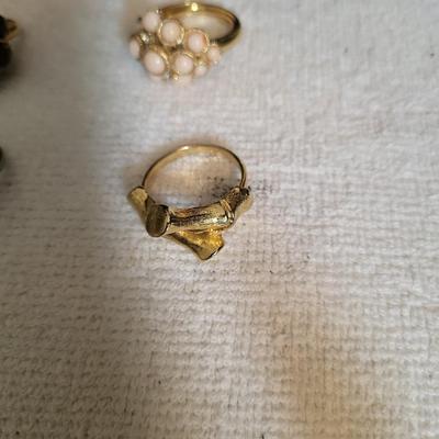 6 SIGNED RINGS