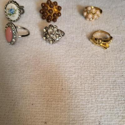 6 SIGNED RINGS