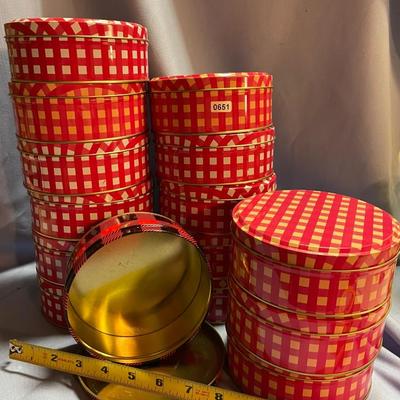Holiday tins for baking & gifting