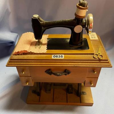 Berkeley designs sewing machine music box