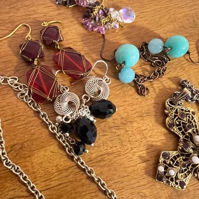 Vintage Contemporary Jewelry Lot