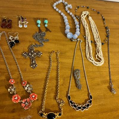 Vintage Contemporary Jewelry Lot