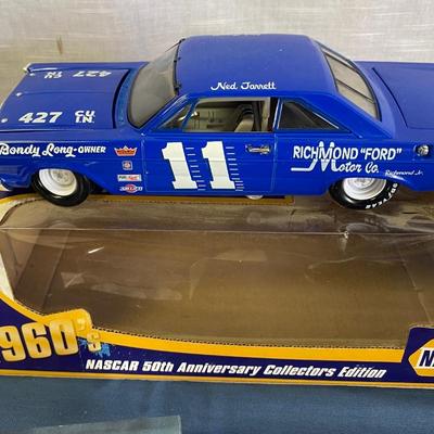 Auto Decor Lot
