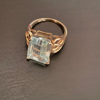 Vintage 14K Gold Aquamarine Sz. 6