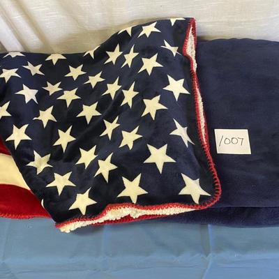 2 Throw Blankets