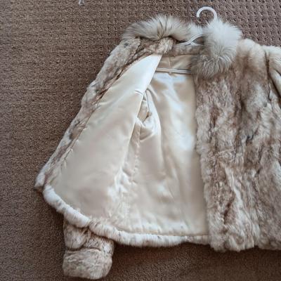 LADIES SATIN LINED RABBIT JACKET MEDIUM
