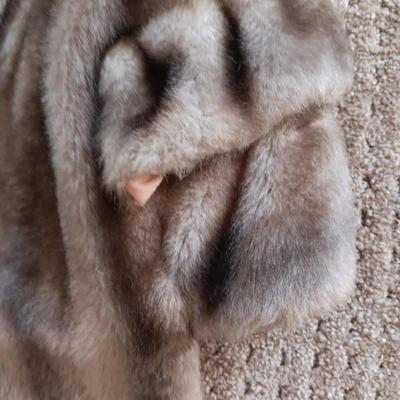 REGINA GLENARA MINK STOLE