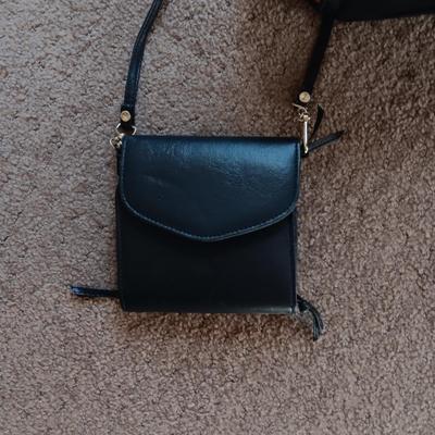 2 WALLET PURSES AND FASHION PURSE