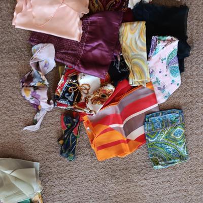 A COLLECTION OF SCARVES (3)
