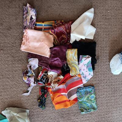 A COLLECTION OF SCARVES (3)