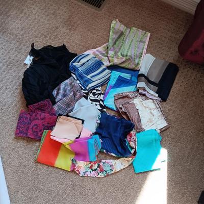 A COLLECTION OF SCARVES (4)