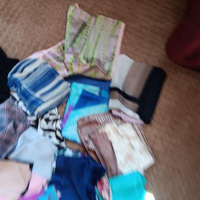 A COLLECTION OF SCARVES (4)
