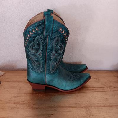 LADIES JUSTIN LEATHER WESTERN BOOTS SIZE 11