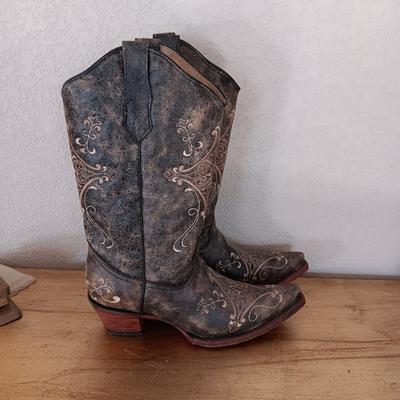 LADIES CIRCLE G LEATHER WESTERN BOOTS SIZE 11