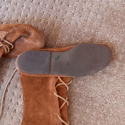 LEATHER KNEE HIGH MOCCASINS SIZE 11?