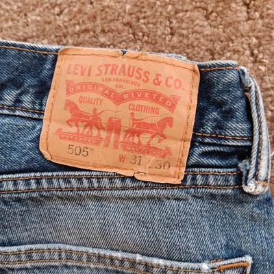 3 PAIRS OF BROKEN IN LEVI JEANS 505 SIZE 31 X 30