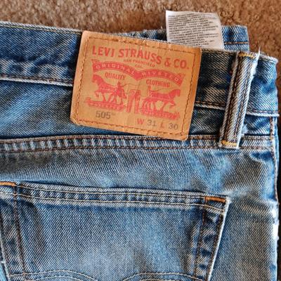 2 PAIRS OF BROKEN IN LEVI JEANS 505 AND A PAIR OF WOOL PANTS