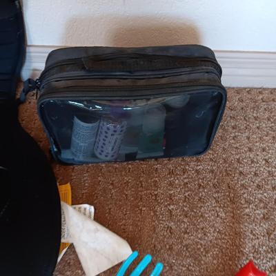 SEAT MASSAGER, TOILETRY AND JEWELRY BAGS, POWER BANK AND MORE