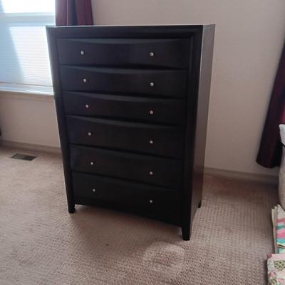 6 DRAWER CHEST