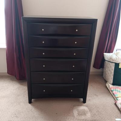 6 DRAWER CHEST