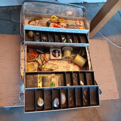TACKLEMASTER ALUMINUM BOX WITH SOME TACKLE