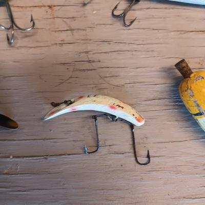 VINTAGE FISHING LURES AND WOODEN BOBBER