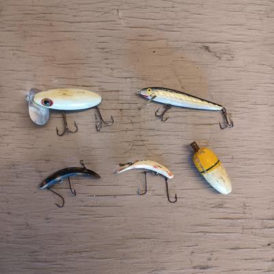 VINTAGE FISHING LURES AND WOODEN BOBBER