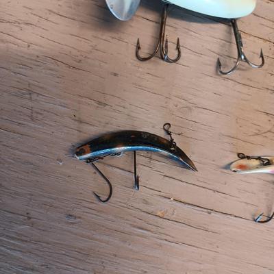 VINTAGE FISHING LURES AND WOODEN BOBBER