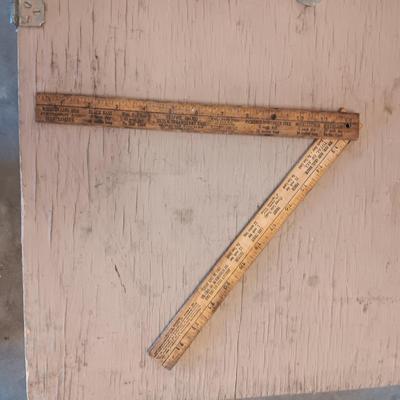 VINTAGE FISHING ITEMS