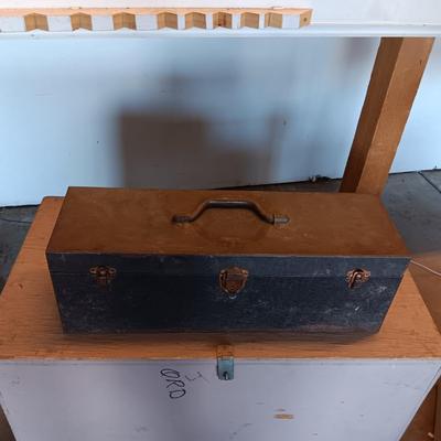 KENNEDY TACKLE BOX WITH SOME TACKLE