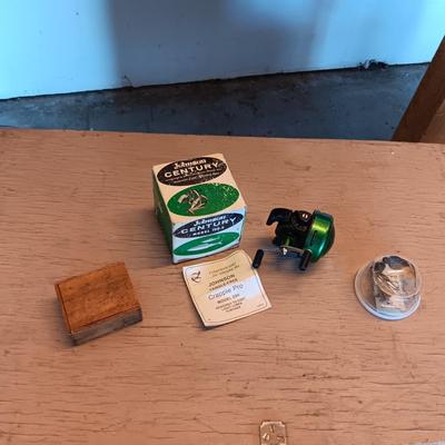 JOHNSON "THE CENTURY" 100A REEL, DOVETAILED WOODEN BOX AND CORK TACKLE