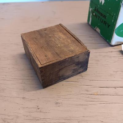 JOHNSON "THE CENTURY" 100A REEL, DOVETAILED WOODEN BOX AND CORK TACKLE