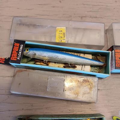 VARIETY OF FISHING LURES