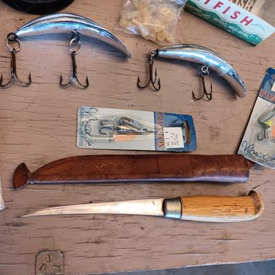 FILET KNIFE IN SHEATH AND FISHING TACKLE