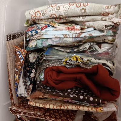 TOTE FULL OF EARTH TONE SEWING MATERIAL